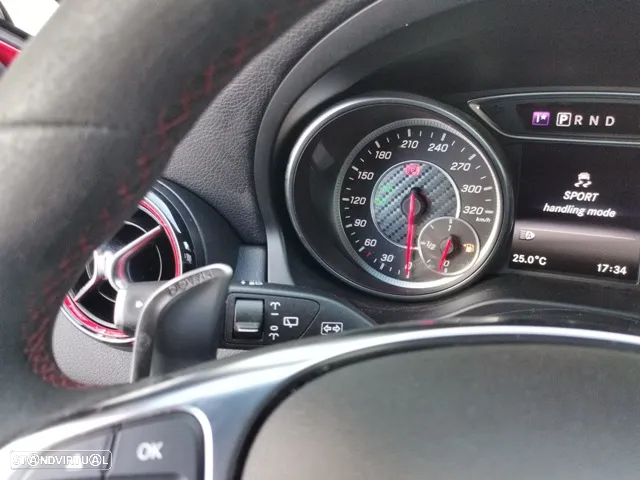 Mercedes-Benz GLA 45 AMG 4Matic Speedshift 7G-DCT - 32
