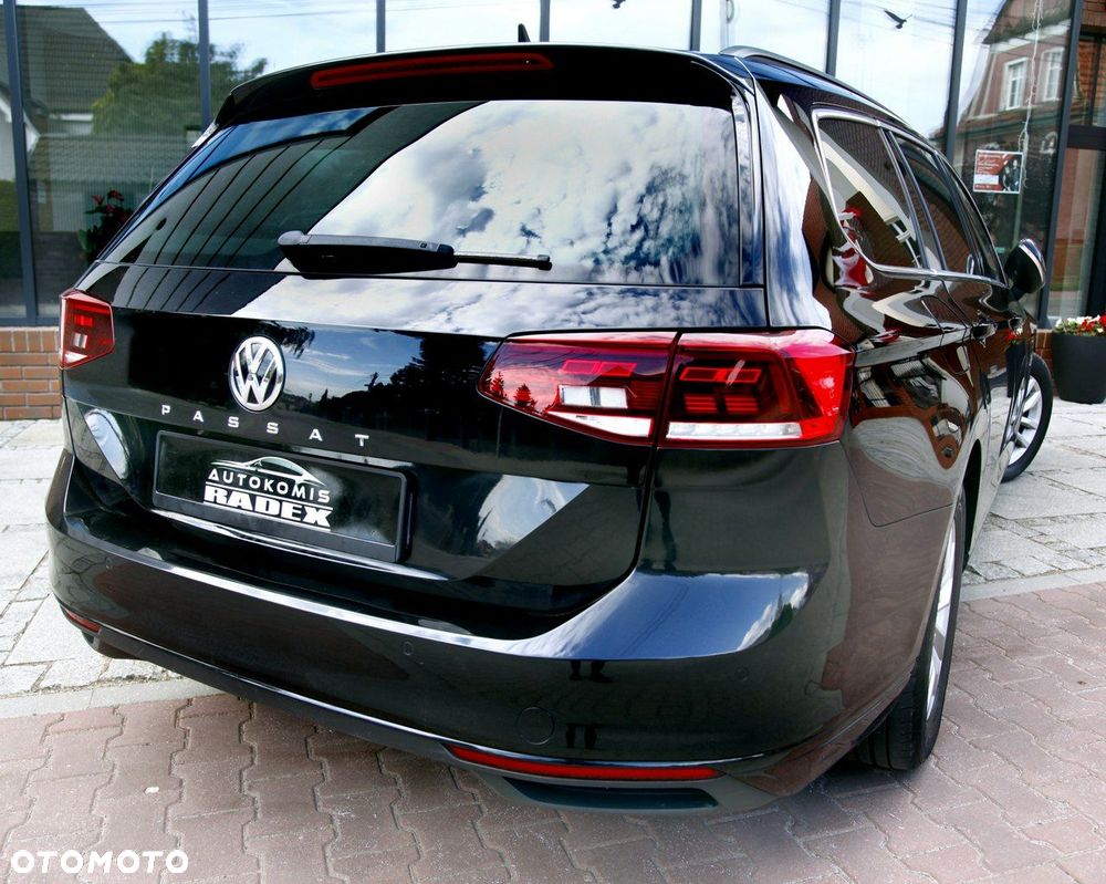 Volkswagen Passat - 28