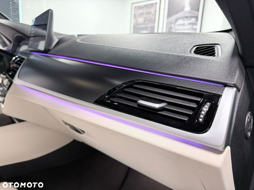 BMW Seria 5 520e M Sport sport - 26