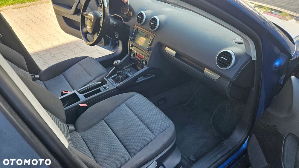 Audi A3 Sportback - 6