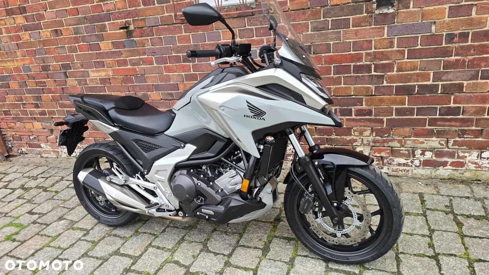 Honda NC - 28