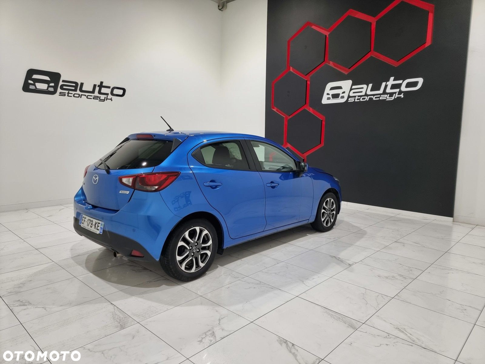 Mazda 2 - 4