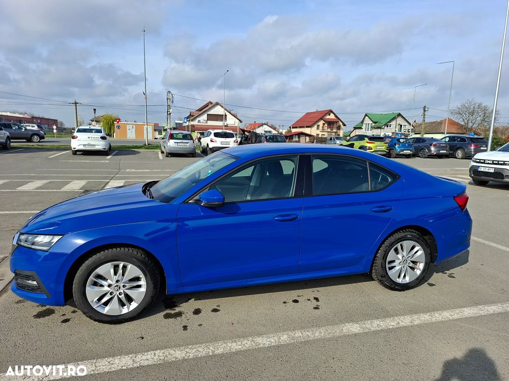 Skoda Octavia 2.0 TDI DSG Ambition - 1