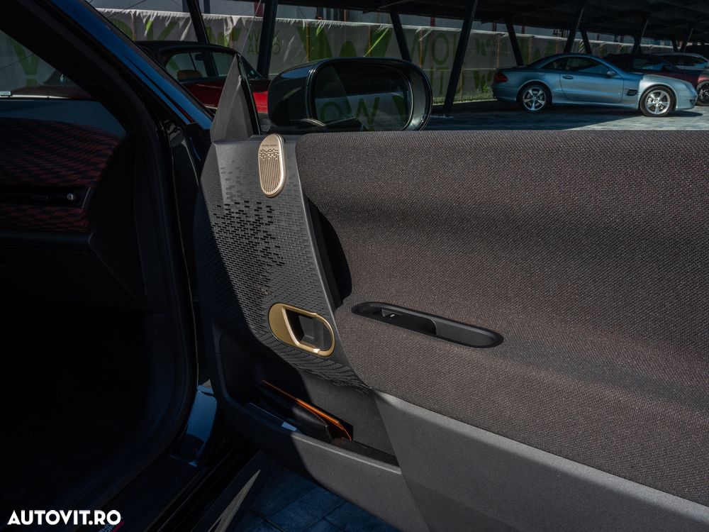 Mini Cooper E John Works Trim - 38