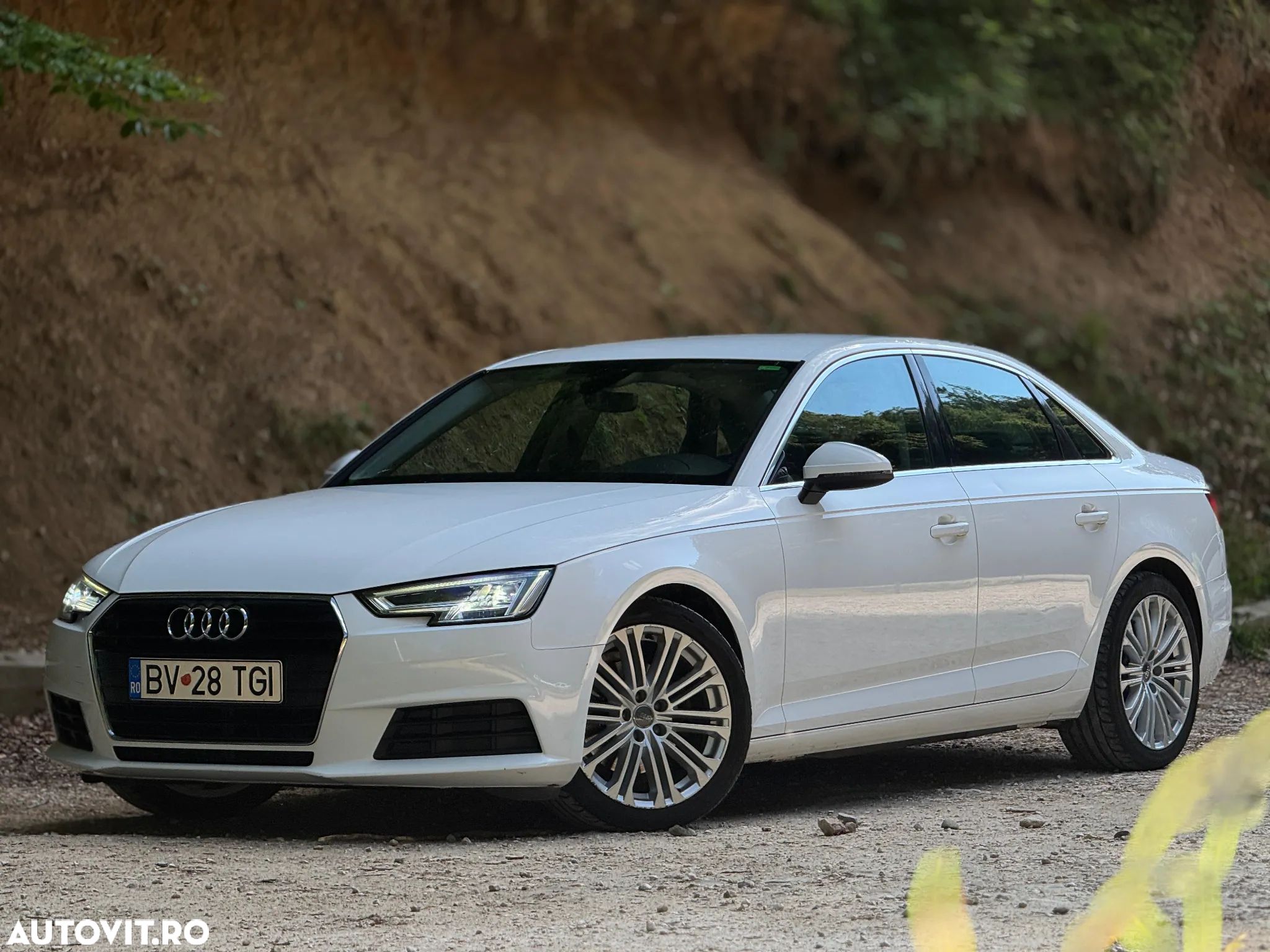Audi A4 - 1