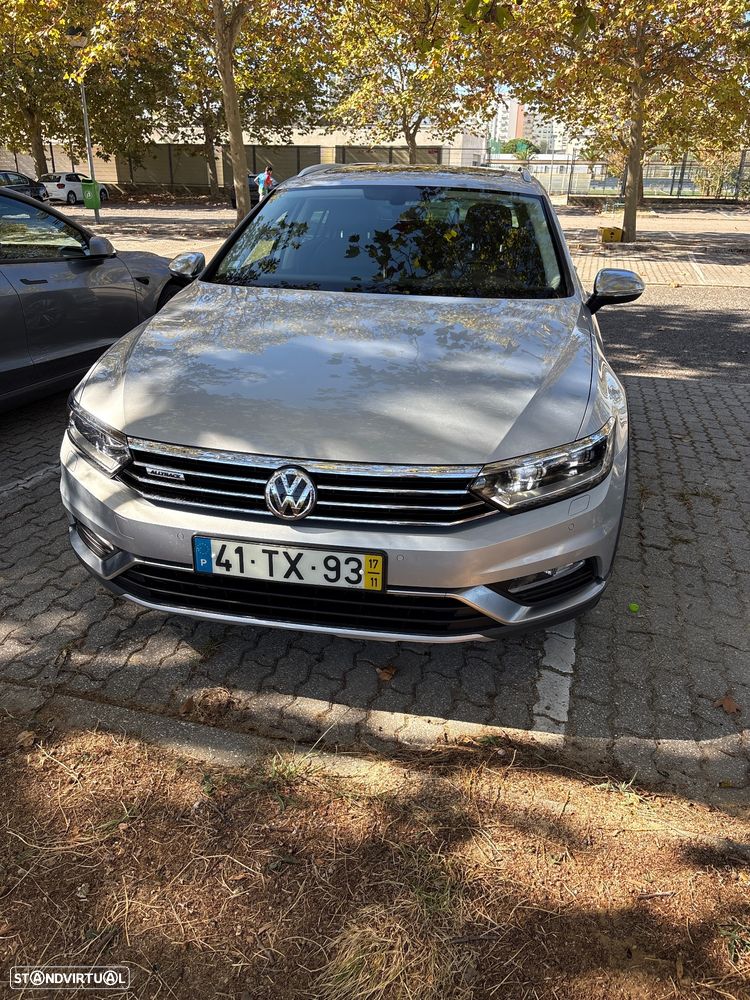 VW Passat Alltrack Variant 2.0 TDi DSG 4Motion - 13