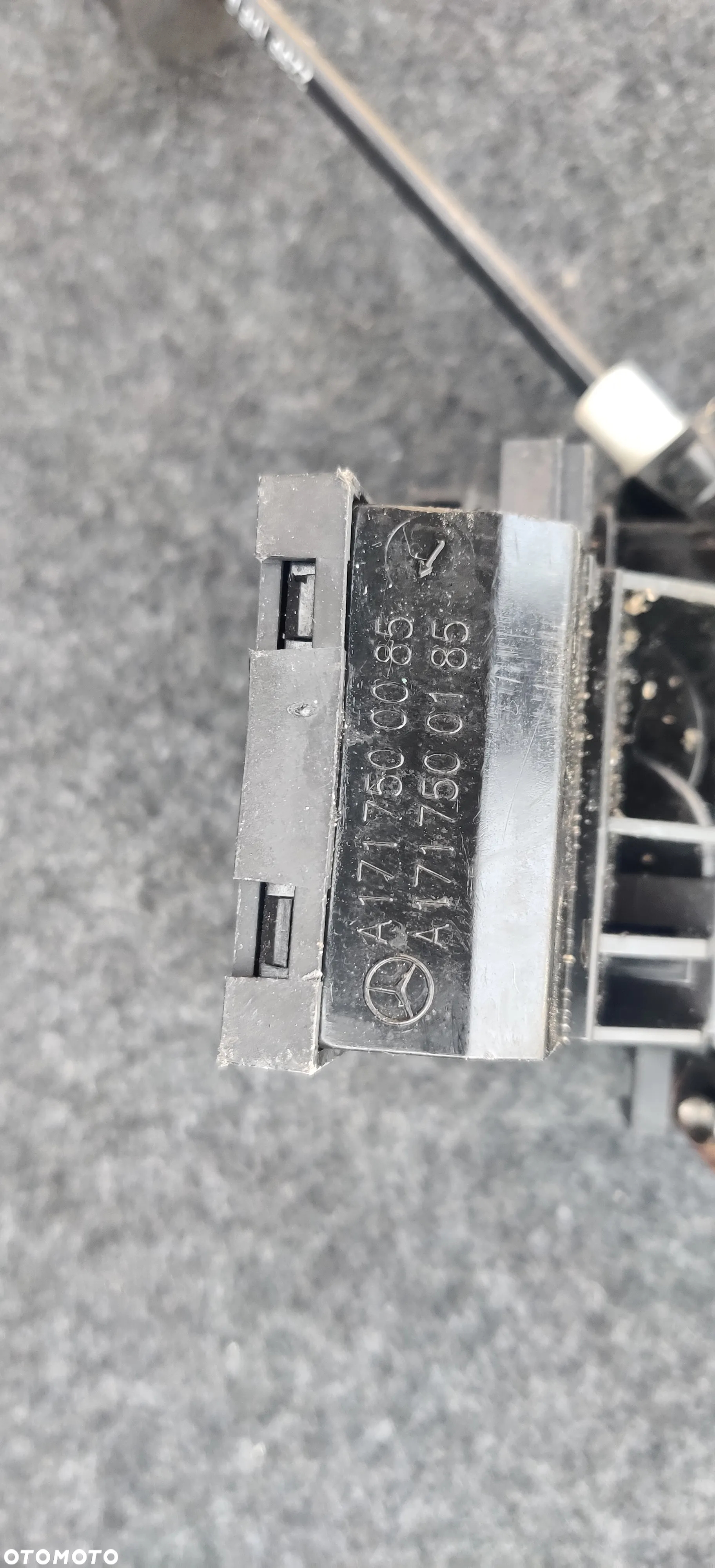 MERCEDES W211 W203 W219 ZAMEK KLAPY A1717500085APT - 3
