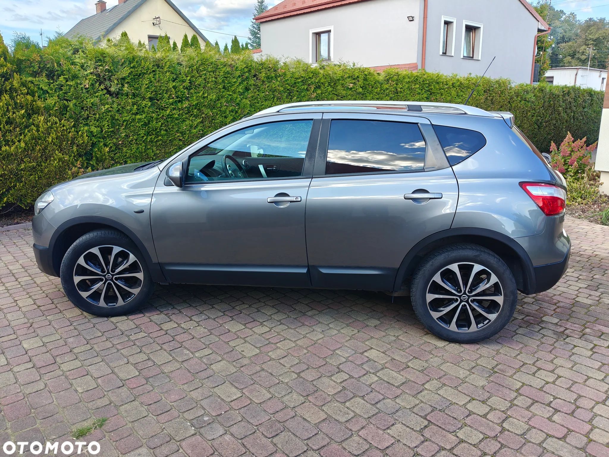 Nissan Qashqai 1.6 Tekna - 1