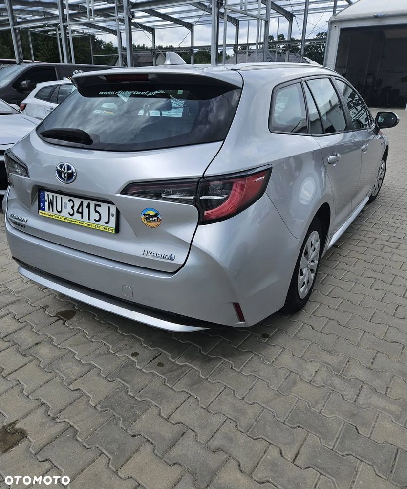 Toyota Corolla ver-1-8-hybrid-active - 6