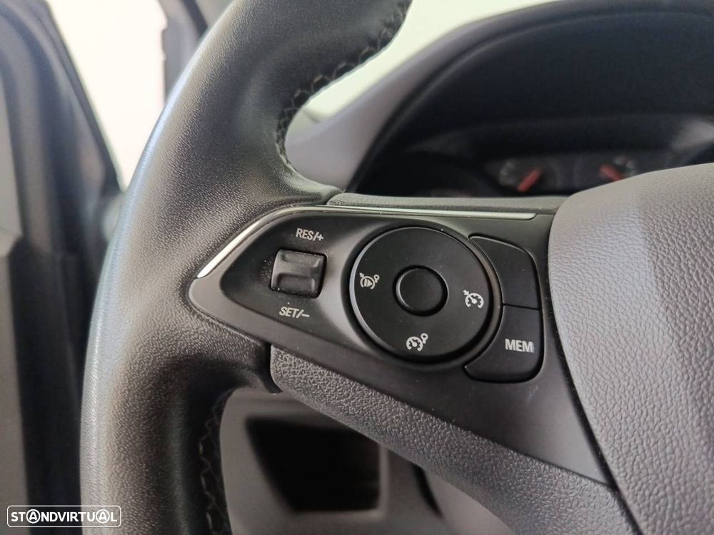 Opel Crossland X - 15