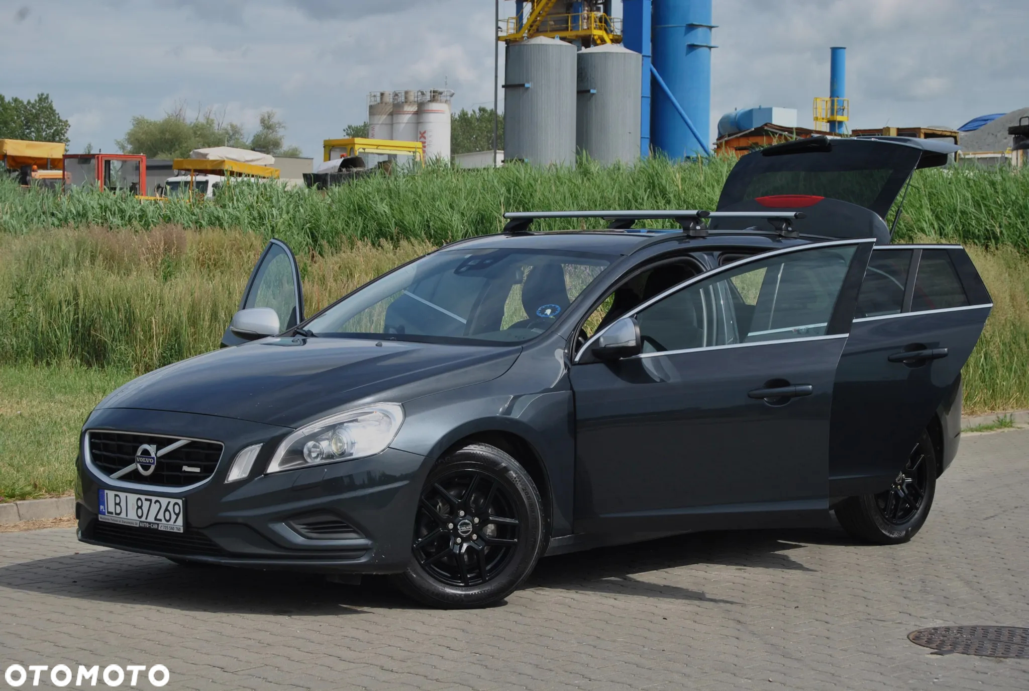 Volvo V60 D2 R-Design - 21