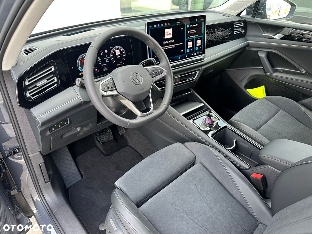 Volkswagen Tiguan - 12
