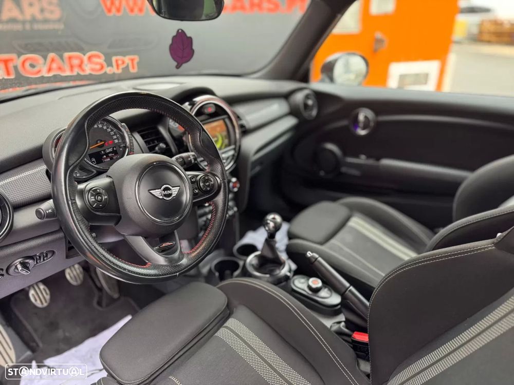 MINI 3 Portas One D - 3