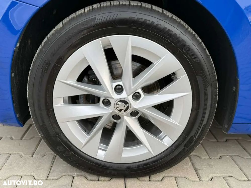 Skoda Octavia Combi 2.0 TDI Base - 11