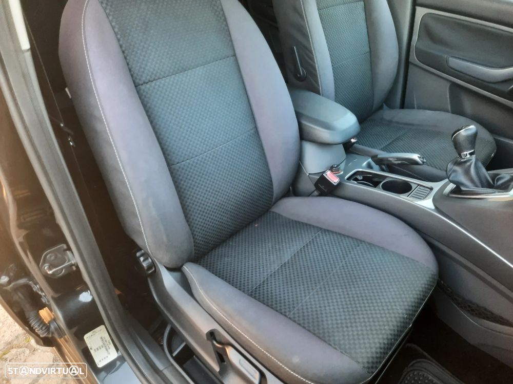 Ford C-Max 1.6 TDCi Titanium - 26