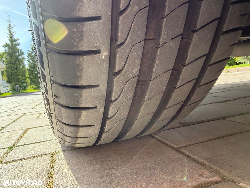 Mercedes-Benz E 250 CDI 4MATIC Aut. - 26
