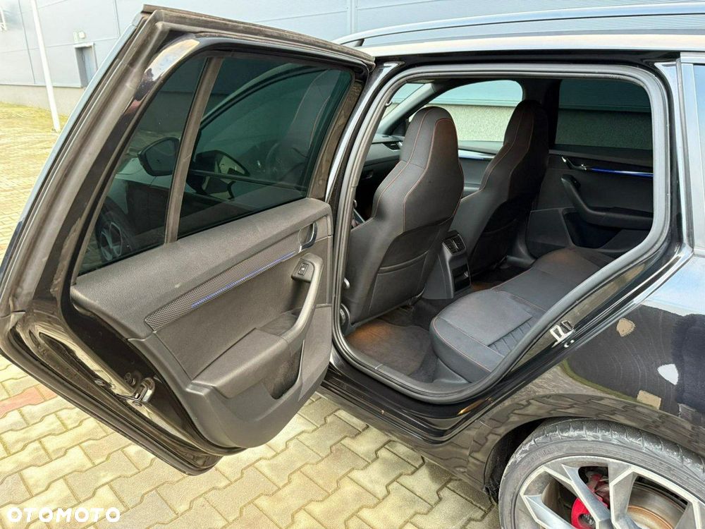 Skoda Octavia 2.0 TSI RS Challenge 245 DSG - 12