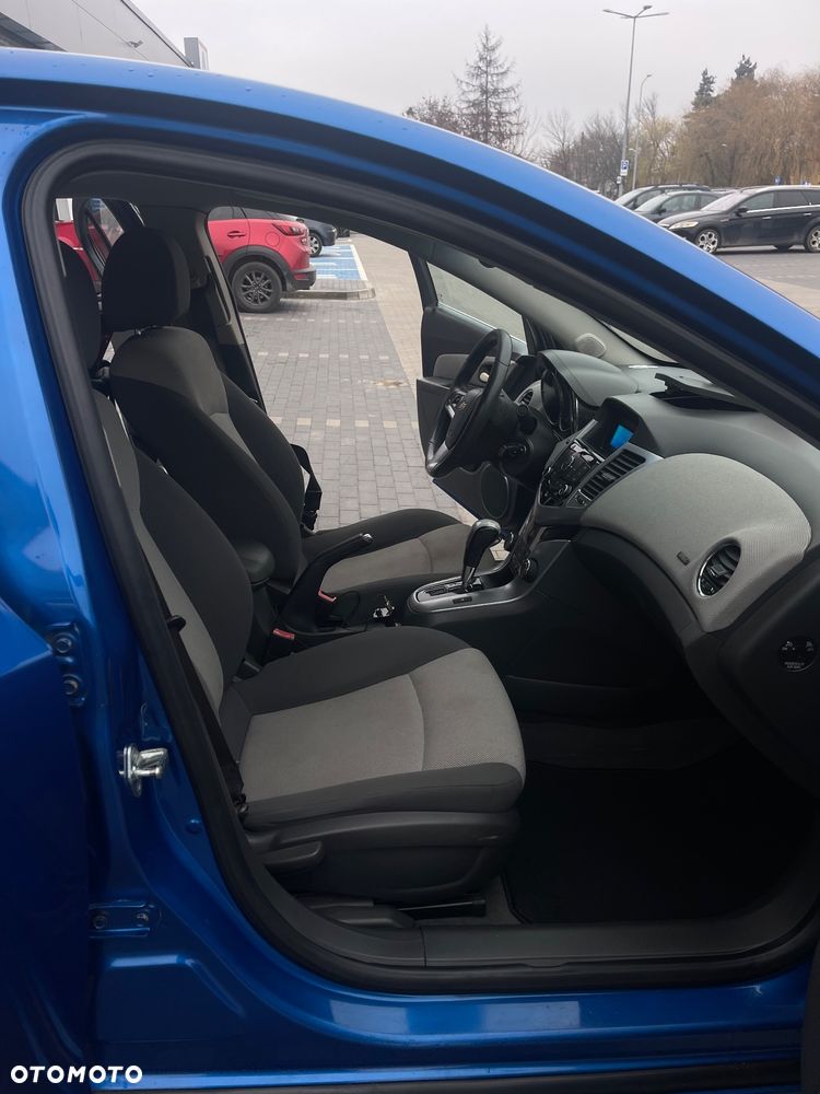 Chevrolet Cruze 1.8 LT - 14