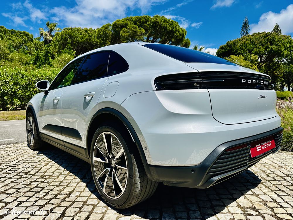 Porsche Macan Electric - 14