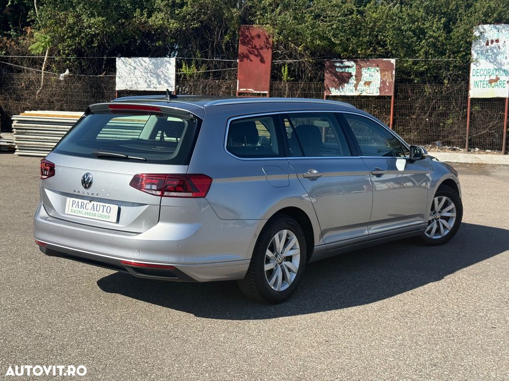 Volkswagen Passat 2.0 TDI DSG (BlueMotion Technology) Comfortline - 9