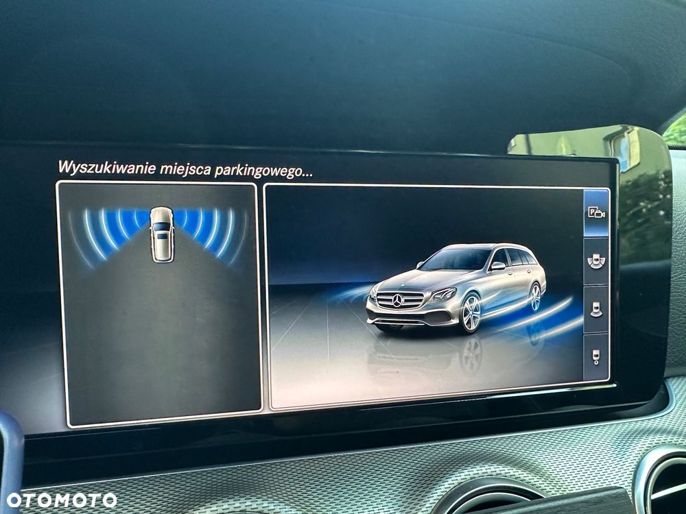 Mercedes-Benz Klasa E 220 d 9G-TRONIC - 23