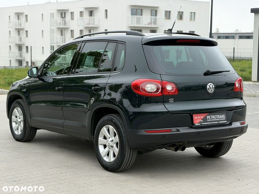Volkswagen Tiguan - 10