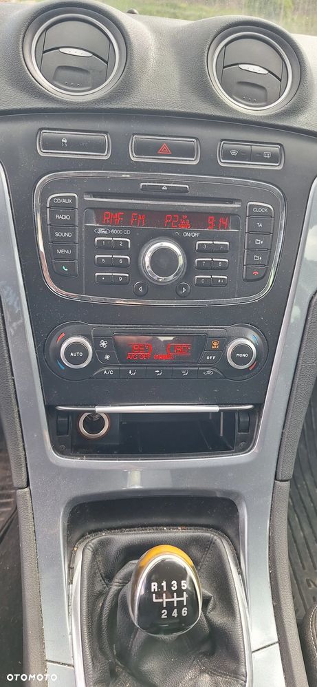 Ford Mondeo - 10