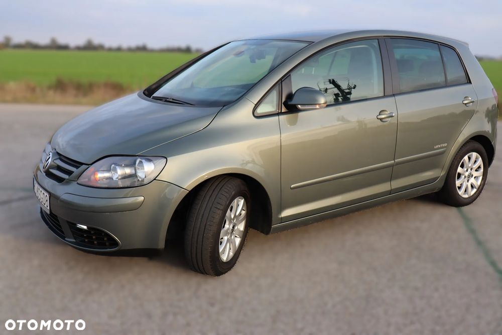 Volkswagen Golf 1.6 FSI Comfortline Tiptr - 40