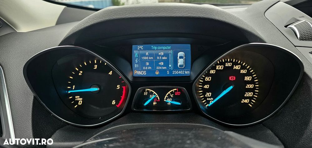 Ford Kuga 2.0 TDCi Powershift 4WD Titanium - 7