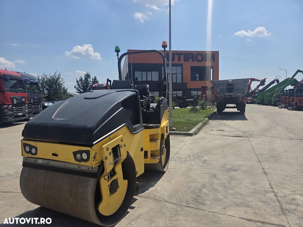 Bomag BW135AD-5, 4 tone, latime tambur 1,4m, motor KUBOTA 50CP, sistem antifurt, lungime 2,9m, inaltime 2,7m, viteze 10km/h, STARE FOARTE BUNA-posibilitate leasing 4 ani-PROMOTIE 29.900 EUR+Tva - 30