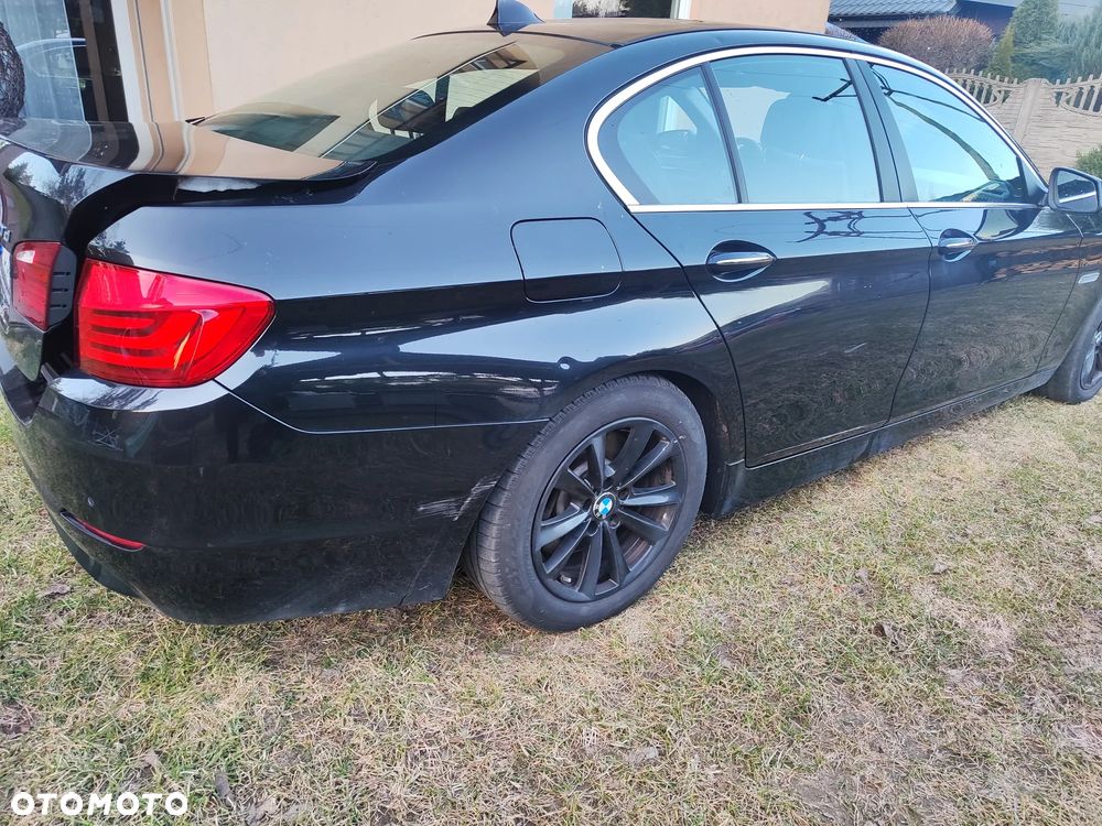 BMW Seria 5 530d xDrive - 3