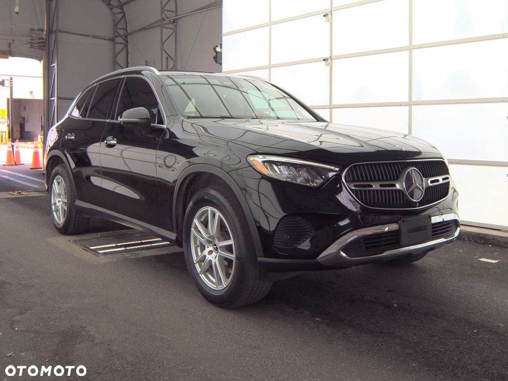 Mercedes-Benz GLC 300 4Matic 9G-TRONIC Exclusive - 5