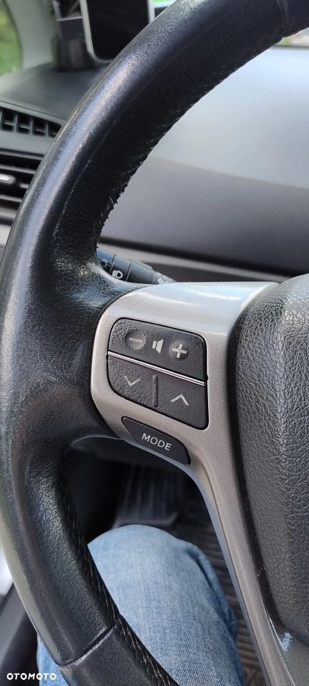 Toyota Verso 1.8 Sol 7os - 26