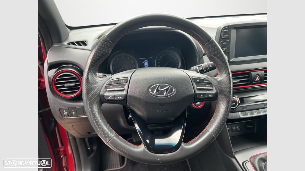Hyundai Kauai 1.0 T-GDi Premium Pele/Tec.Vermelho - 11