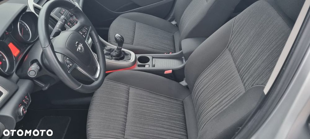 Opel Astra 1.4 Turbo - 10