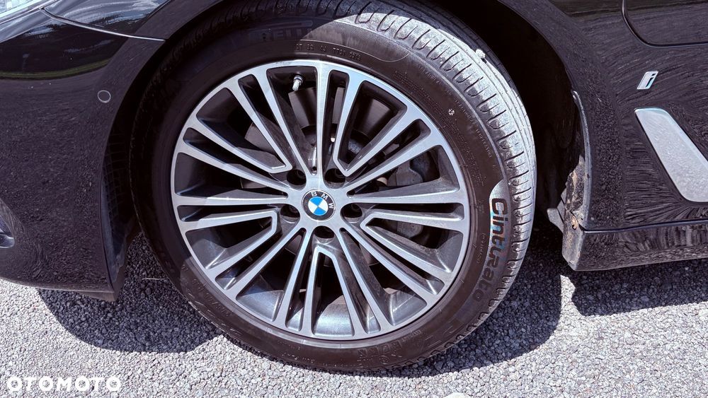 BMW Seria 5 530e iPerformance GPF M Sport sport - 22
