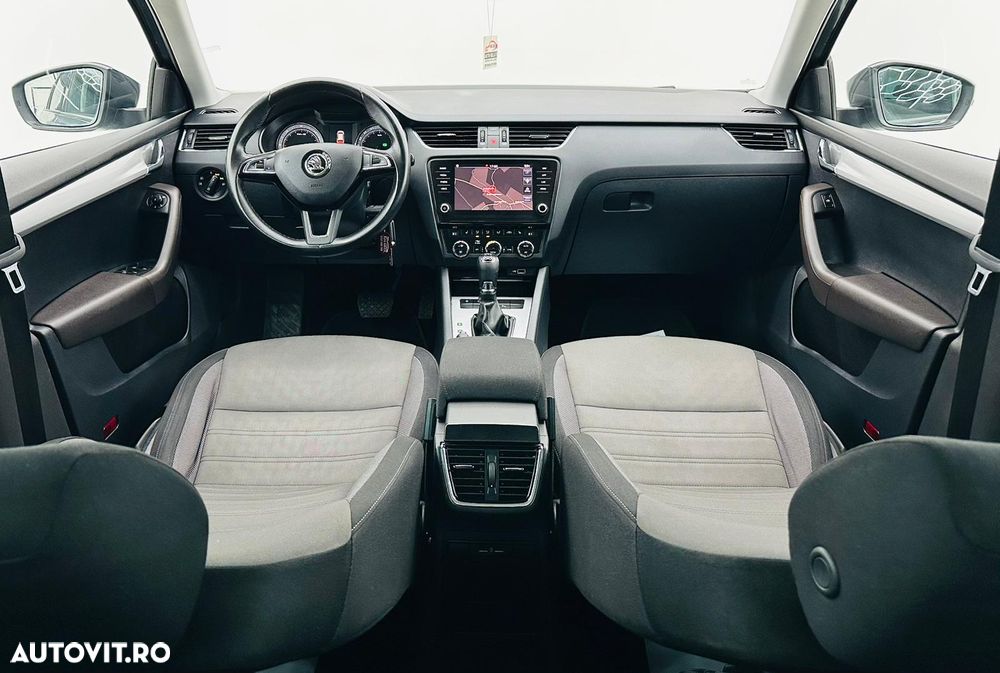 Skoda Octavia Combi 1.6 TDI DSG Premium Edition - 6