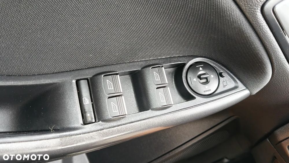 Ford Focus Turnier 1.5 TDCi DPF Start-Stopp-System COOL&CONNECT - 18