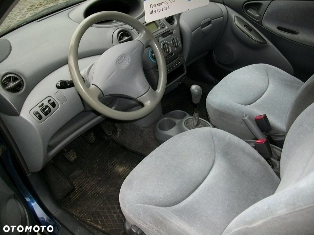 Toyota Yaris - 5