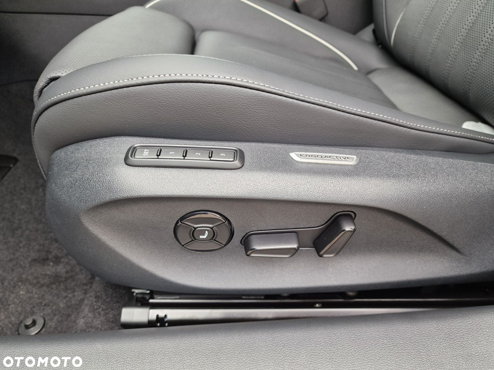 Volkswagen Passat 1.5 TSI EVO Elegance DSG - 11