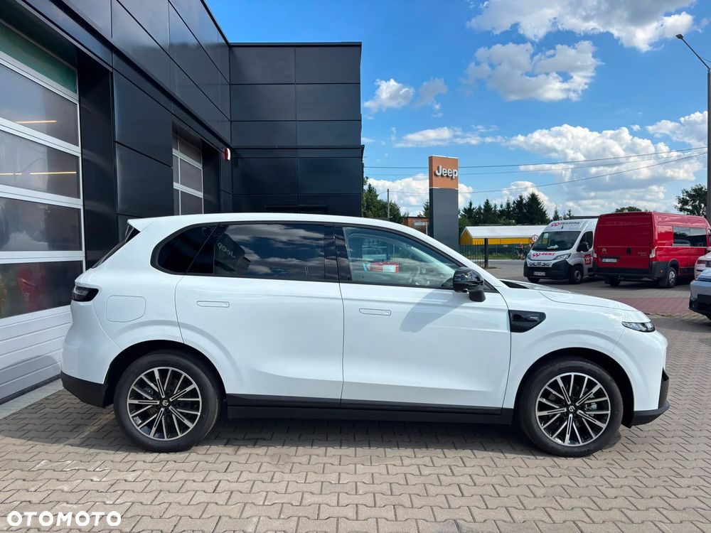 Leapmotor B10 HYBRID EV 18.8 kWh Design - 12