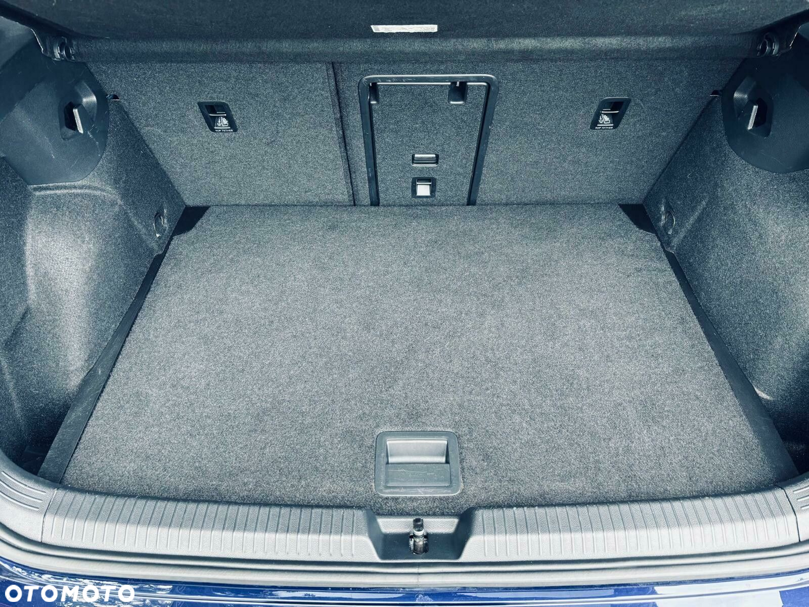 Volkswagen Golf VIII 1.5 TSI EVO Life - 10