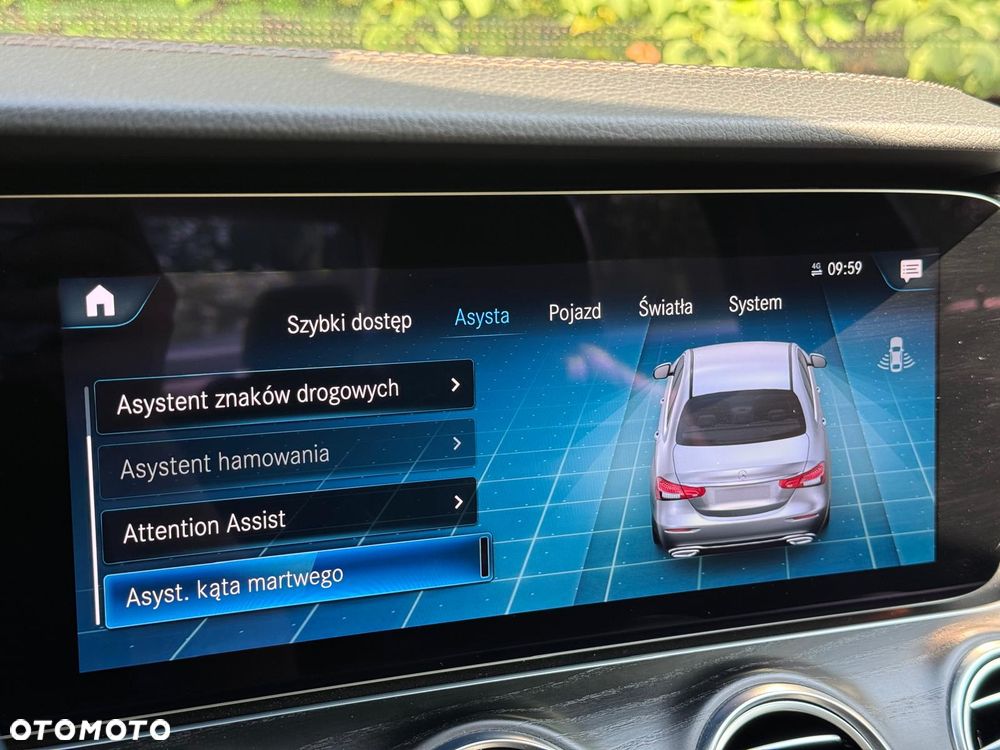 Mercedes-Benz Klasa E 220 d 4-Matic Avantgarde - 29