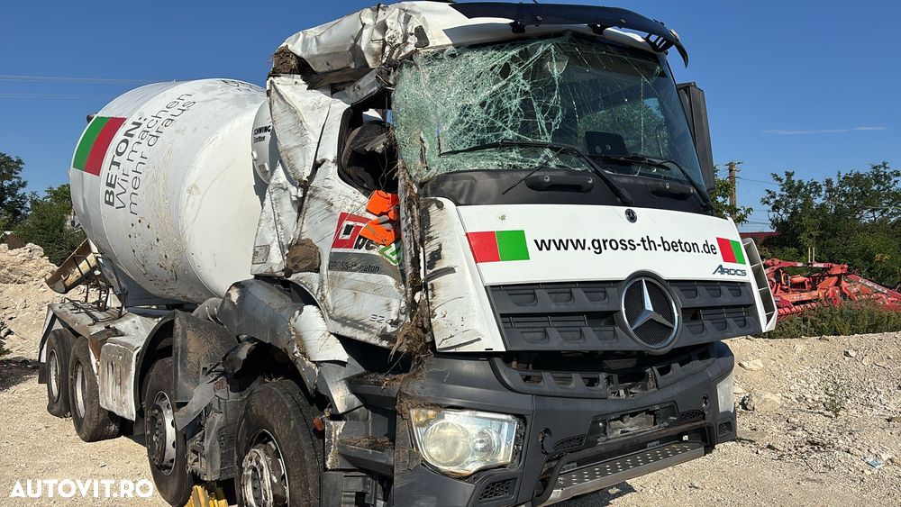 Mercedes-Benz Arocs - 2