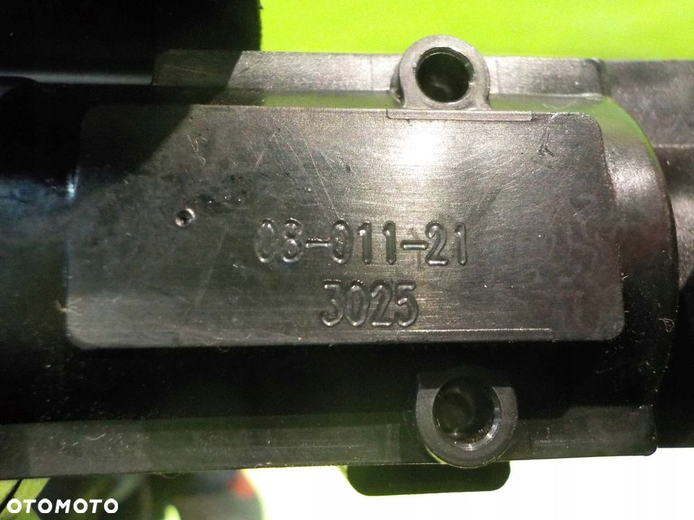 CHRYSLER GRAND VOYAGER V 09r spryskiwacz lampy lewy przod 014609 - 16