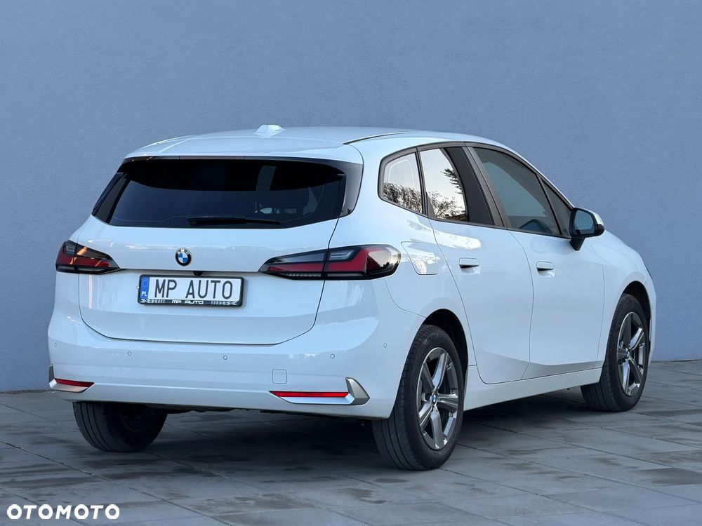BMW Seria 2 218d - 6