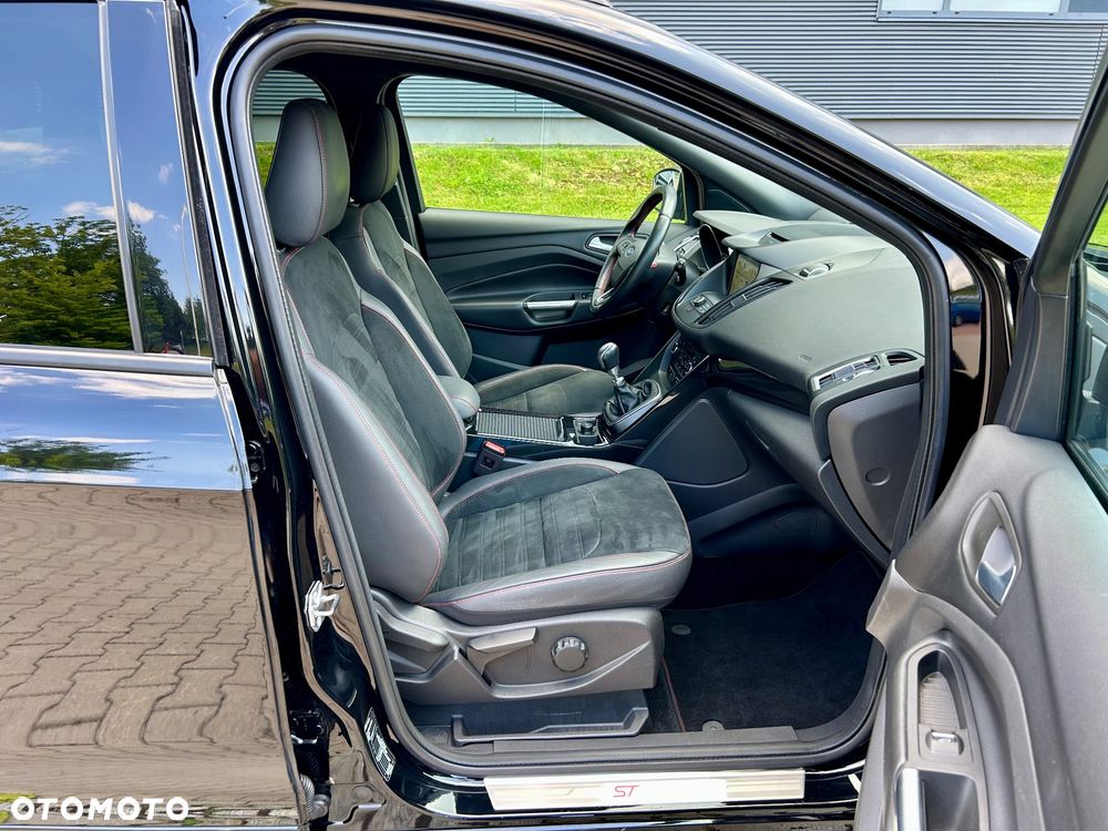 Ford Kuga 1.5 EcoBoost 2x4 Titanium - 19