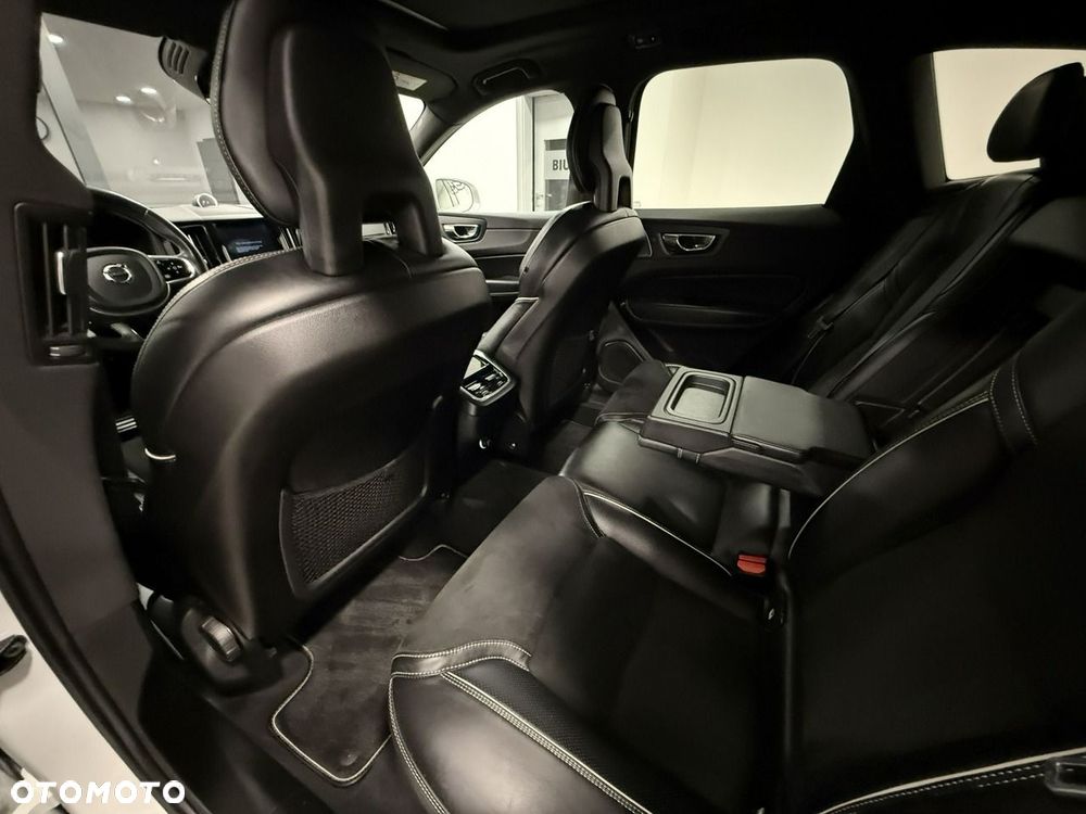 Volvo XC 60 - 21