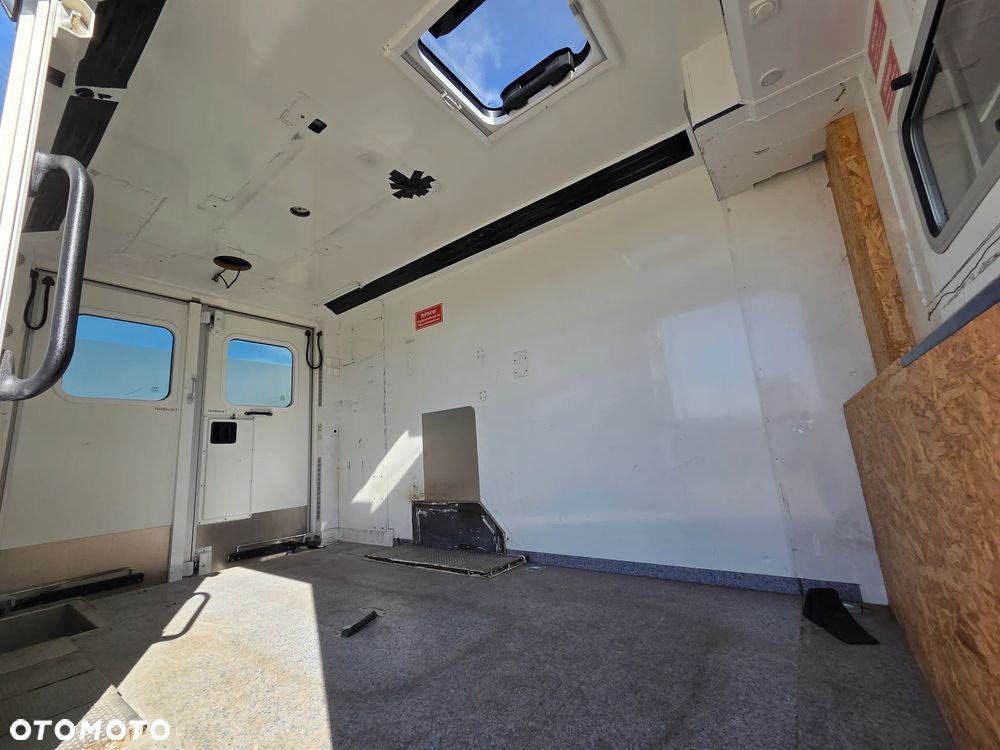 Mercedes-Benz Sprinter - 36