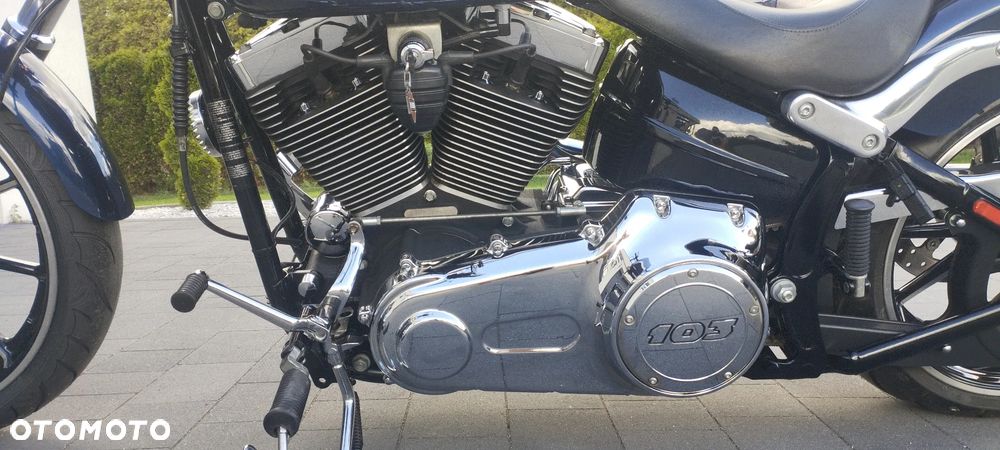 Harley-Davidson Softail Breakout - 6